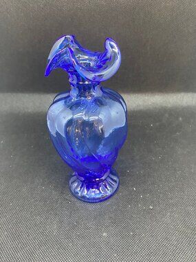 Blue Swirl Ruffled Top Vase not sure of maker